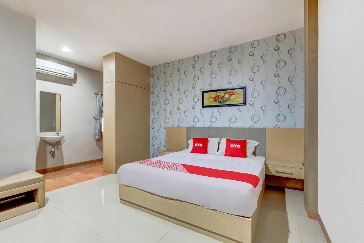 Oyo Flagship 3726 Tembok Batu Residence Tugu Dış mekan fotoğraf