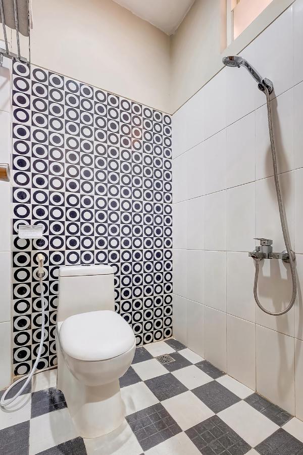 Oyo Flagship 3726 Tembok Batu Residence Tugu Dış mekan fotoğraf