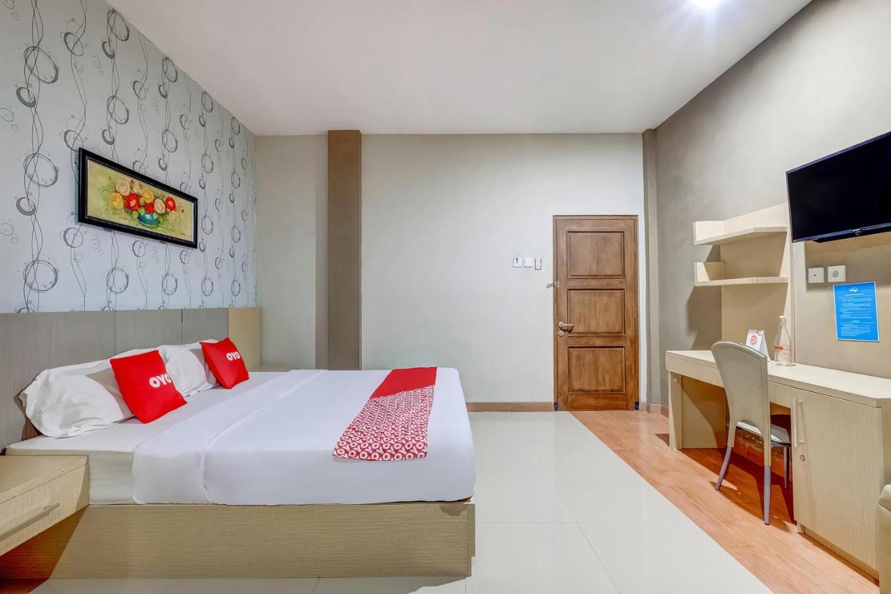 Oyo Flagship 3726 Tembok Batu Residence Tugu Dış mekan fotoğraf