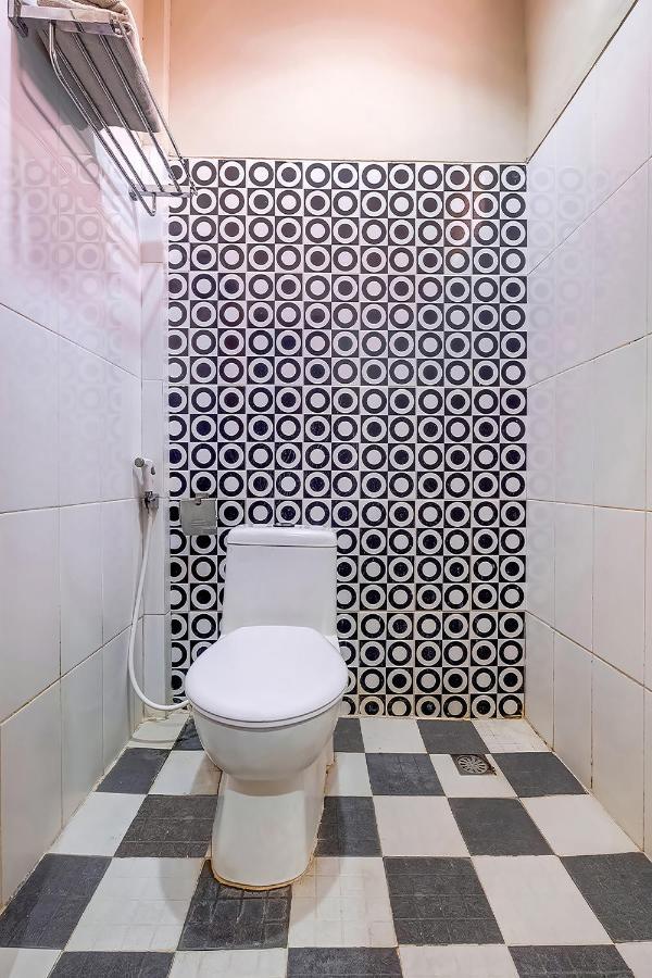 Oyo Flagship 3726 Tembok Batu Residence Tugu Dış mekan fotoğraf