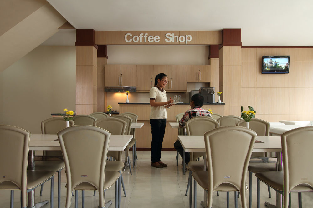Oyo Flagship 3726 Tembok Batu Residence Tugu Dış mekan fotoğraf